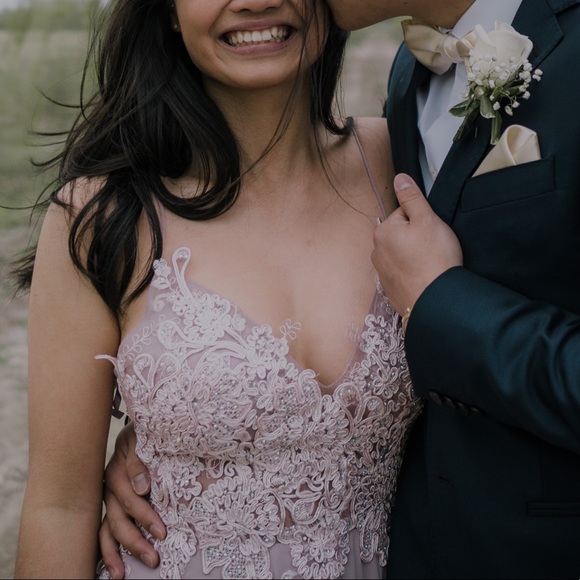 MAUVE PROM DRESS - Picture 3 of 3